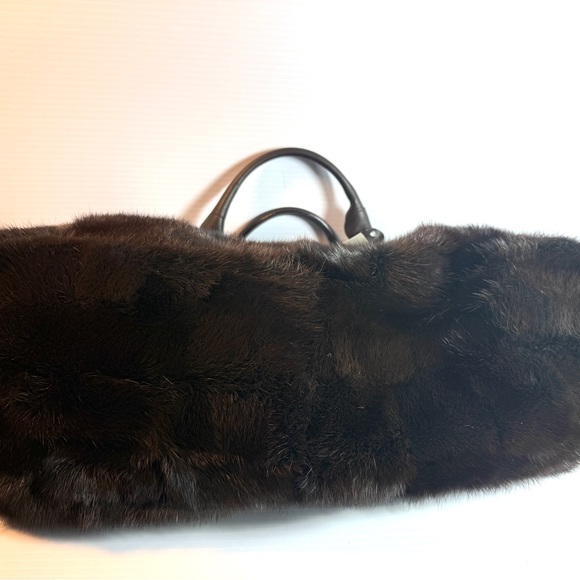 Falorni LaBorse Elegant Black Mink  Tote Bag with Structured Design - Picture 7 of 12